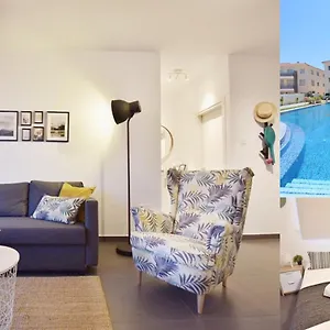 Limegrove Apartment