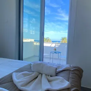 Wake Up By The Sea Flats Apartment